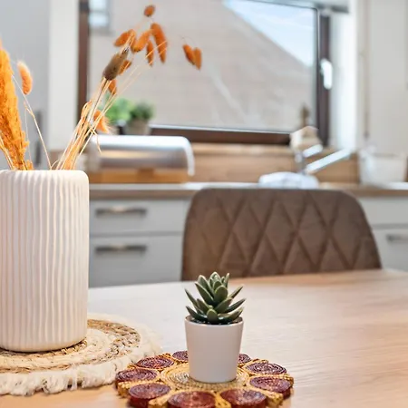 Anytime - Tina In Am Bodensee Appartement